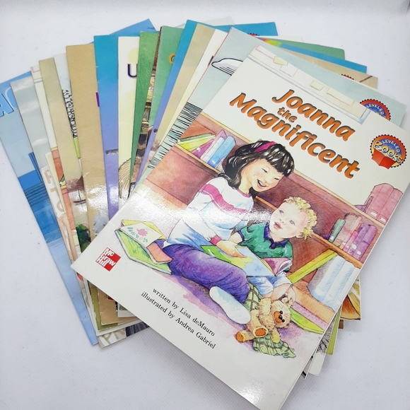 Lot of 20 McGraw Hill Leveled Books Reading Clean Pages Assortment - Picture 4 of 13